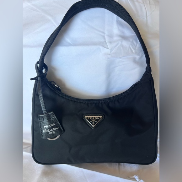 Prada Re-edition 2000 Handbag - Picture 9 of 15